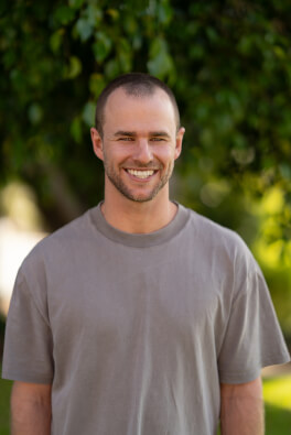 <font color="#550e0f"><b>Zac Parnell</b></font>