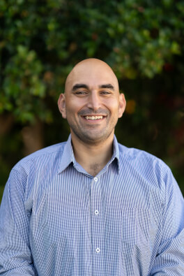 <font color="#550e0f"><b>Daniel Barakat</b></font>
