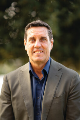 <font color="#550e0f"><b>Tony Leahy</b></font>