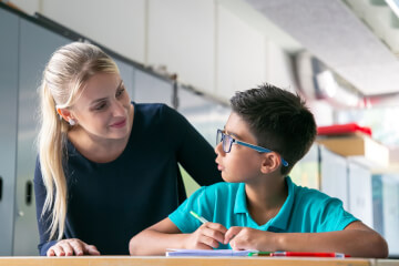<b>Certificate III in School-Based and Educational Support (CHC30221)</b>