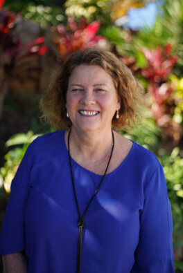 <b>Debra Ward</b>